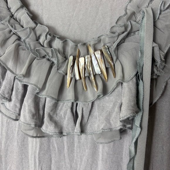 Forla Paris gray ruffles with shell detail feminine midi dress - Picture 4 of 12